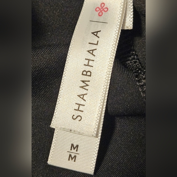 Shambhala Black Capri Leggings Size M High Rise Yoga Fitness Activewear - Picture 7 of 9